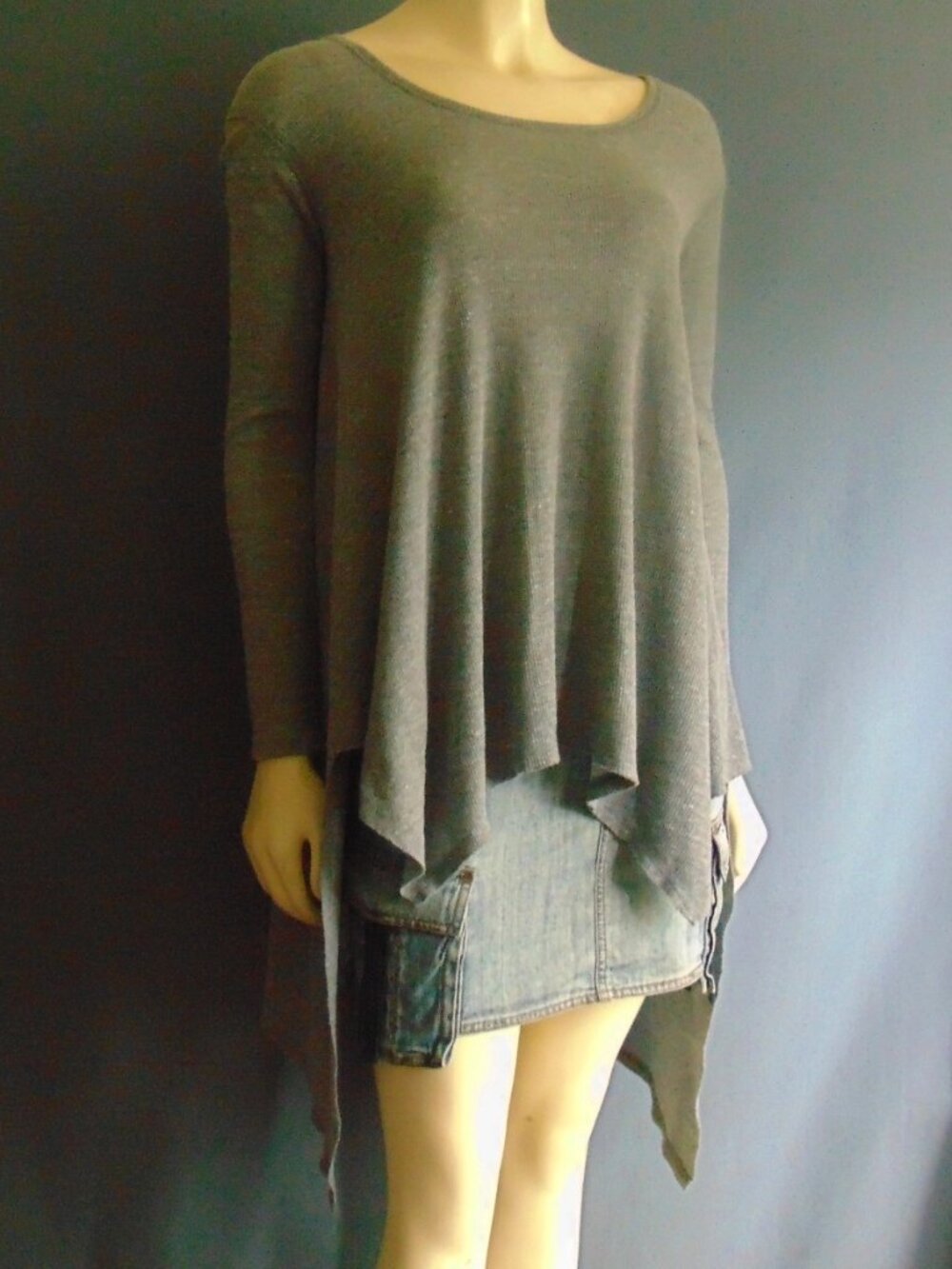 Free People We the Free Gray Ribbed Lightweight Cotton Hi Low Top XS